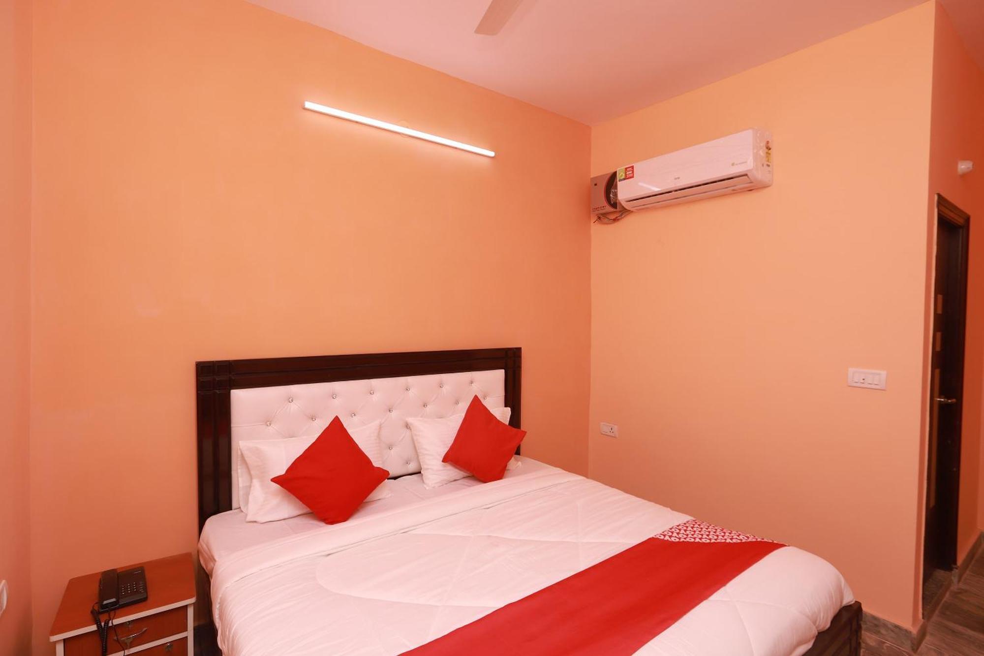 Hotel O Silverline Residency Faridábád Kültér fotó