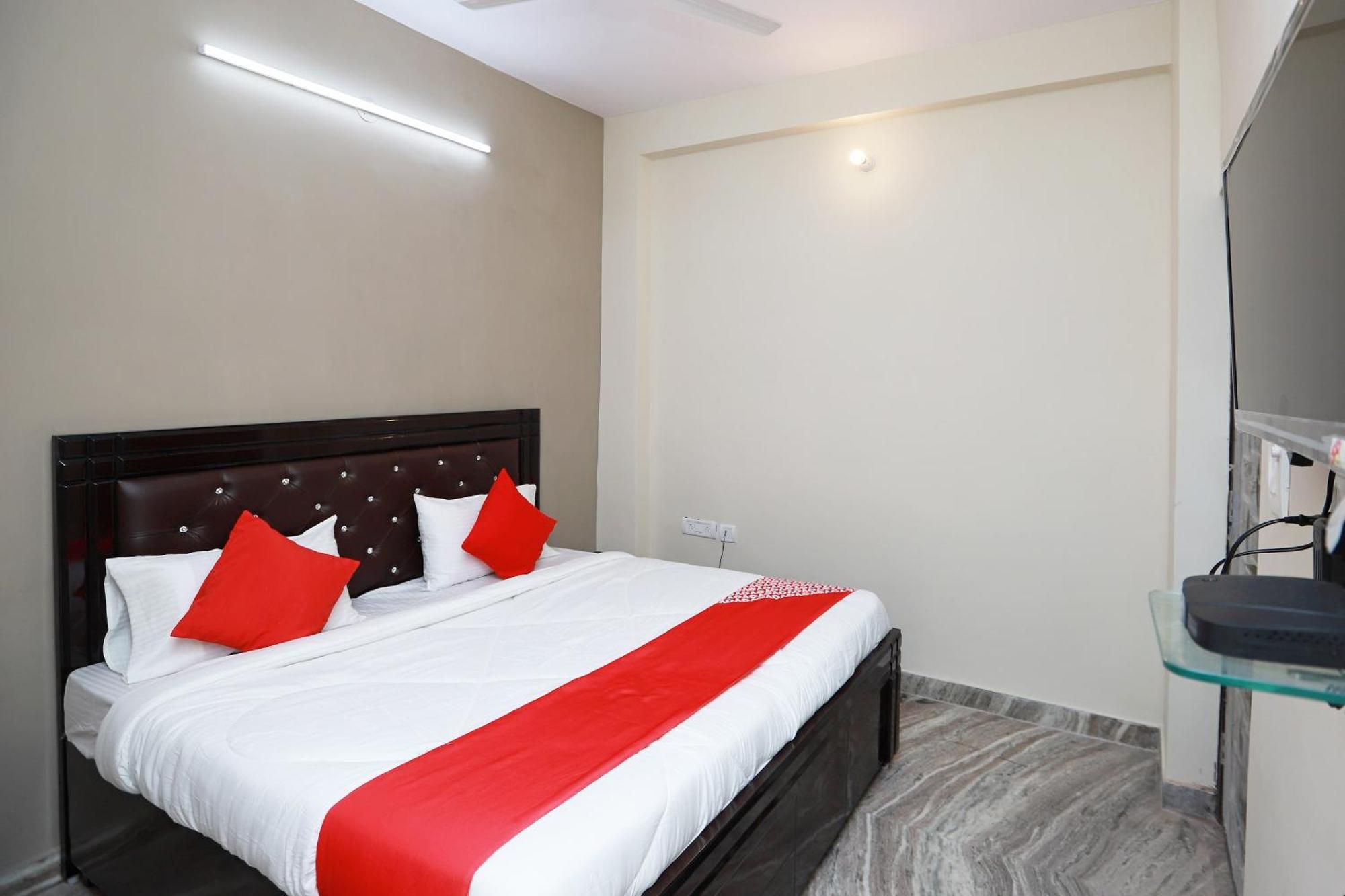 Hotel O Silverline Residency Faridábád Kültér fotó